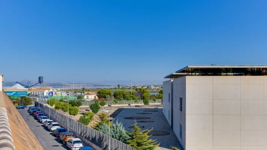 Ático de 61m² en Torrevieja, España No. 744 № 4