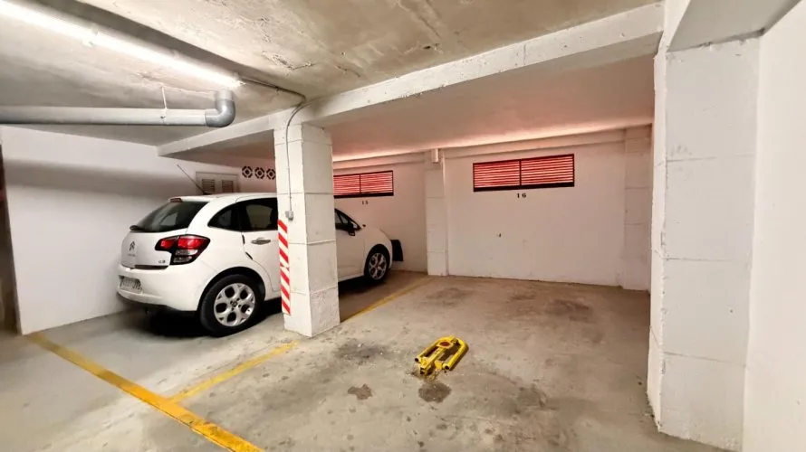 Apartamento de 1 dormitorio en Torrevieja, España No. 768 № 1
