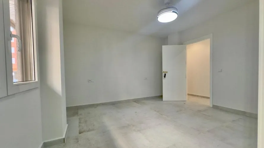 Apartamento de 150m² en Torrevieja, España No. 794 № 9