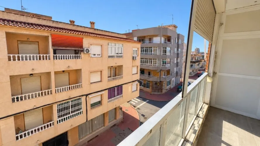 Apartamento de 78m² en Torrevieja, España No. 774 № 12