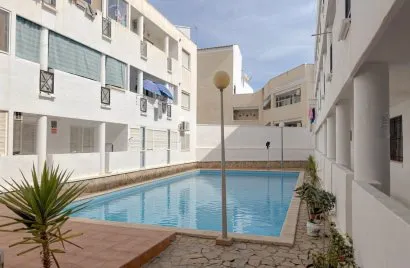 Apartamento de 1 dormitorio en Torrevieja, España No. 802