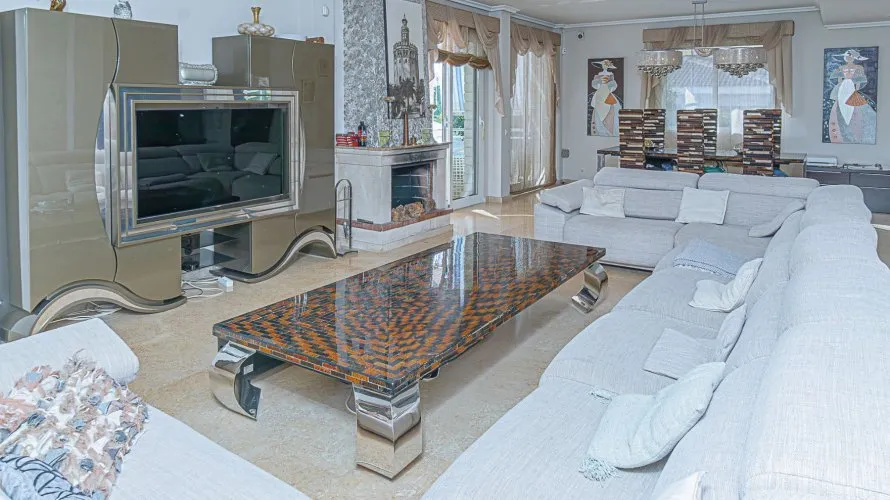 Villa de 370m² en Torrevieja, España No. 769 № 21