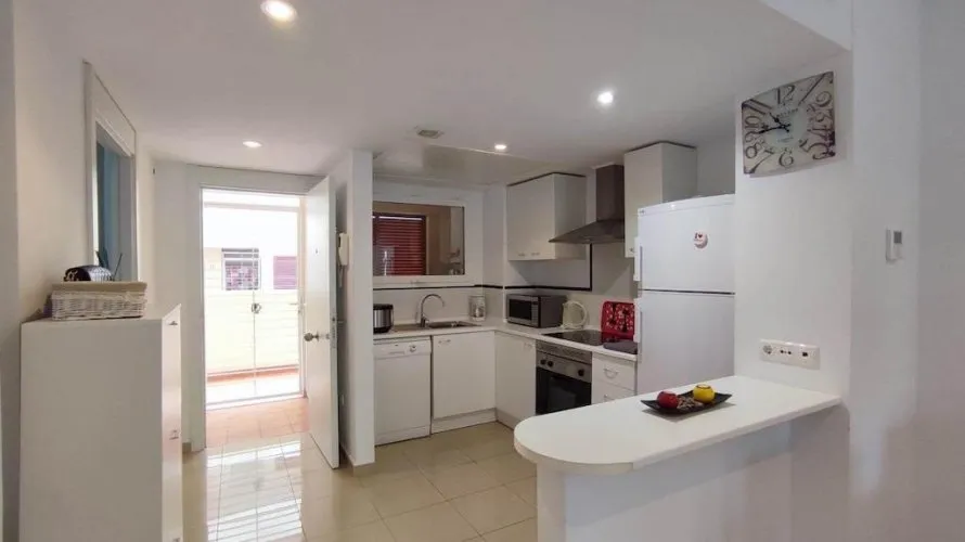Apartamento de 2 dormitorios en Torrevieja, España No. 757 № 20