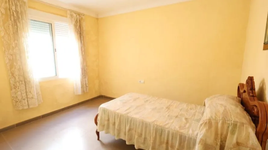 Apartamento de 3 dormitorios en Torrevieja, España No. 736 № 4