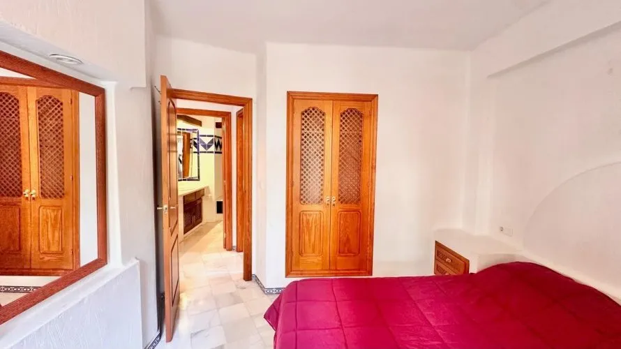 Apartamento de 2 dormitorios en Torrevieja, España No. 787 № 1