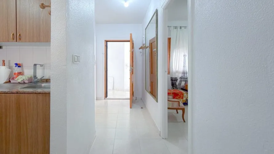Apartamento de 1 dormitorio en Torrevieja, España No. 802 № 11