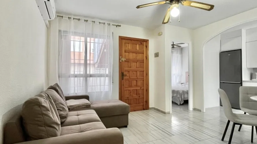 Bungalow de 2 dormitorios en Torrevieja, España No. 804 № 19