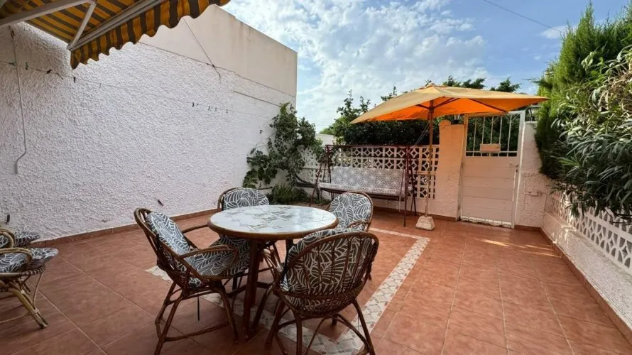 Bungalow de 2 dormitorios en Torrevieja, España No. 806 № 5