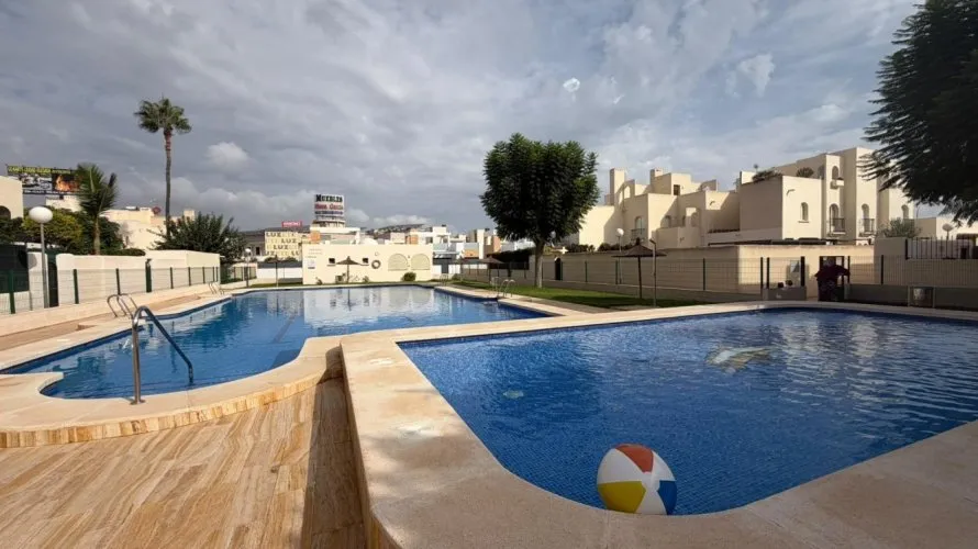 Bungalow de 1 dormitorio en Torrevieja, España No. 766 № 4