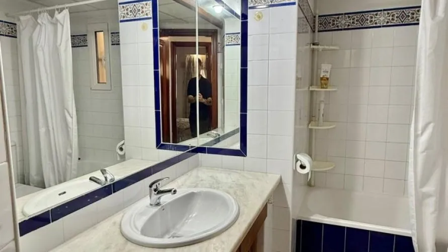 Apartamento de 2 dormitorios en Torrevieja, España No. 788 № 8