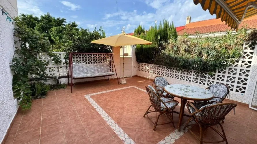 Bungalow de 2 dormitorios en Torrevieja, España No. 806 № 6