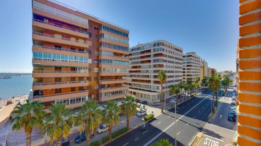 Apartamento de 70m² en Torrevieja, España No. 742 № 7