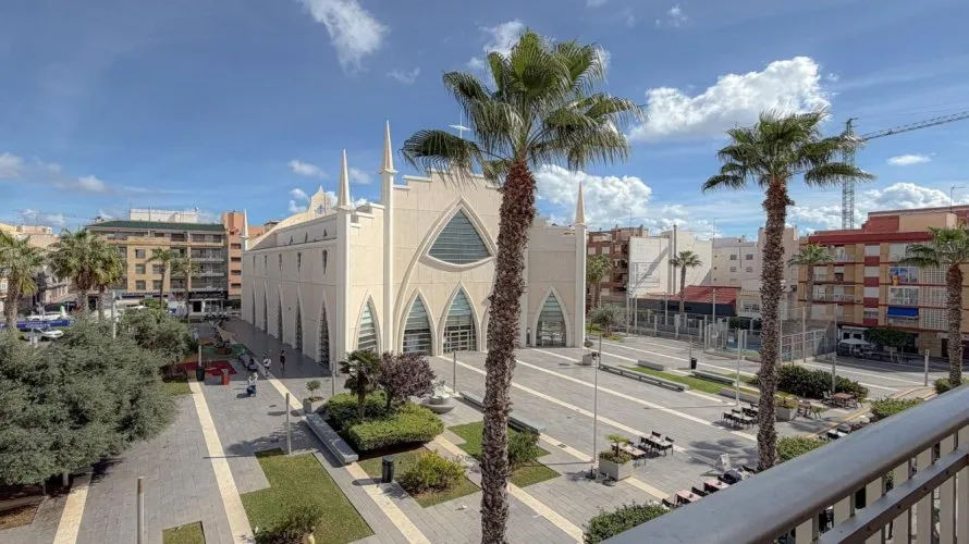 Apartamento de 1 dormitorio en Torrevieja, España No. 807 № 17