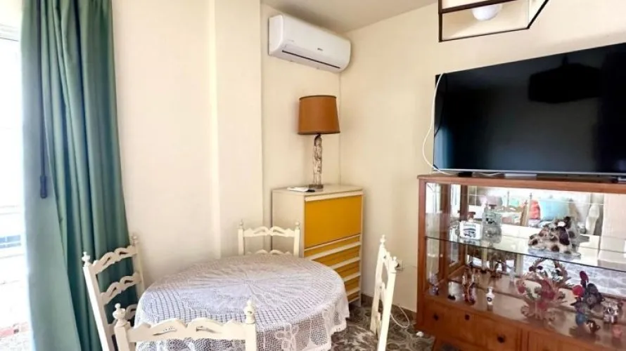 Apartamento de 3 dormitorios en Torrevieja, España No. 805 № 4