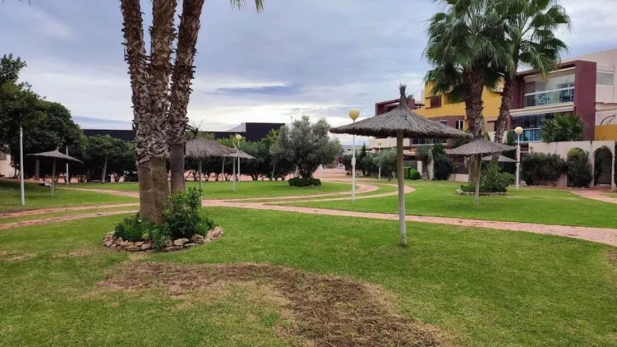 Apartamento de 2 dormitorios en Torrevieja, España No. 757 № 5