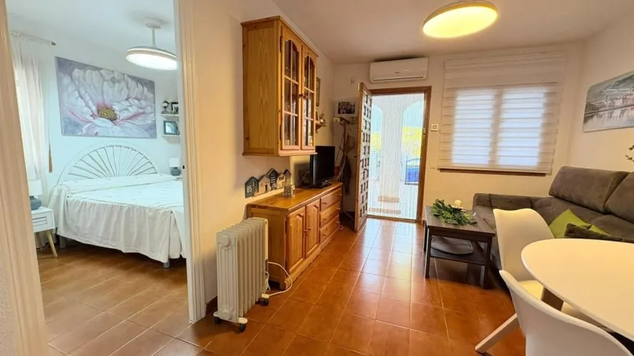 Bungalow de 42m² en Torrevieja, España No. 808 № 11