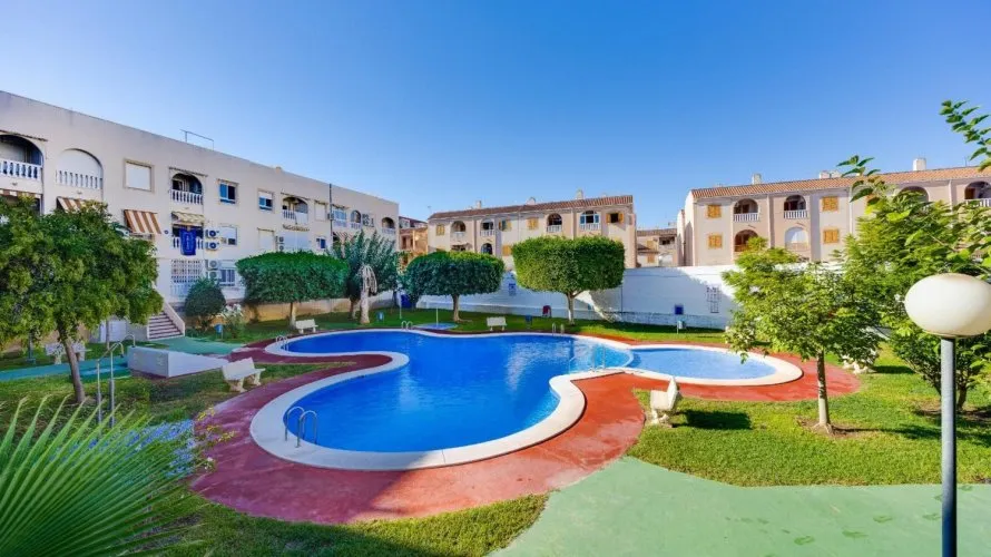 Ático de 61m² en Torrevieja, España No. 744