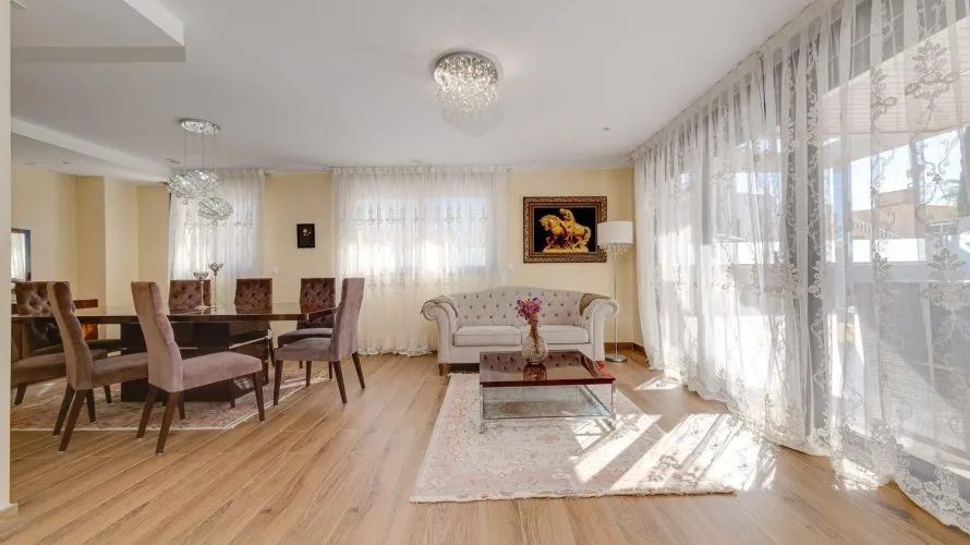 Villa de 461m² à Torrevieja, Espagne No. 179 № 23