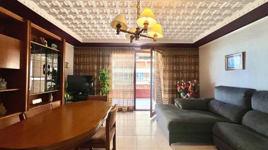 Apartment de 3 chambres à Torrevieja, Espagne No. 223 № 1