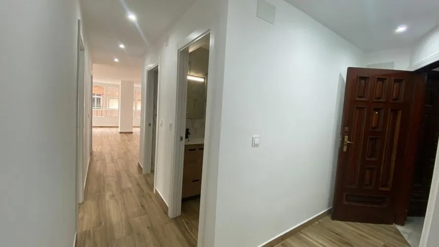 Apartment de 3 chambres à Torrevieja, Espagne No. 67 № 10