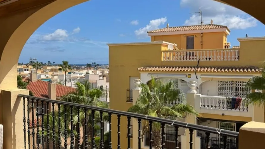 Apartment de 2 chambres à Torrevieja, Spain No. 186 № 12