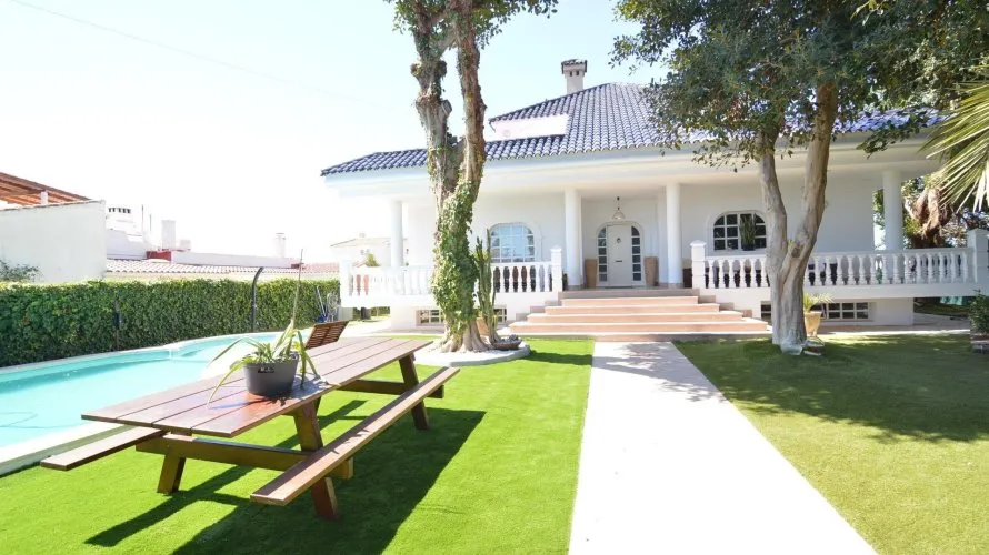 Villa de 4 chambres à Torrevieja, Spain No. 60 № 2