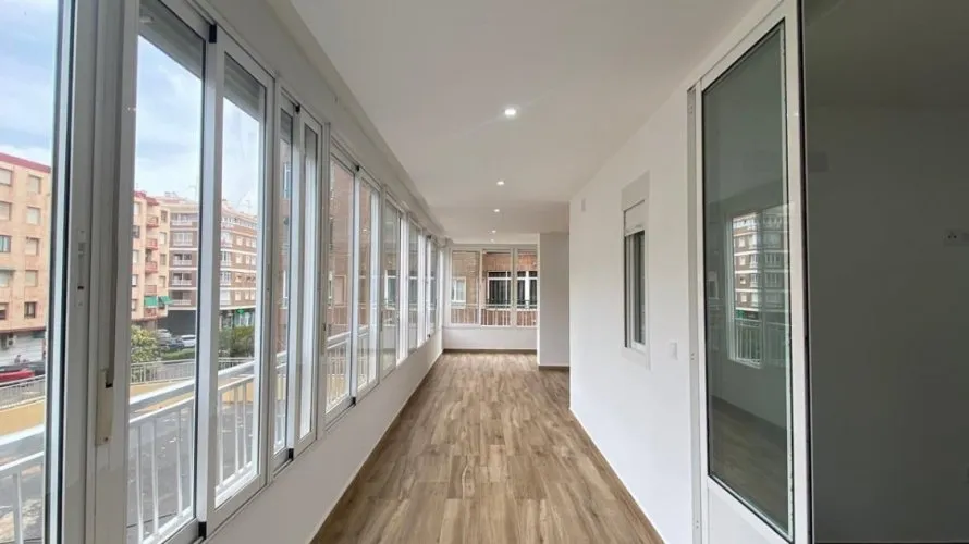 Apartment de 3 chambres à Torrevieja, Espagne No. 67 № 8