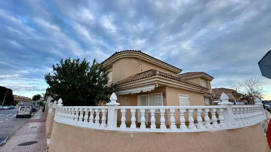 Apartment de 3 chambres à Torrevieja, Spain No. 207 № 22