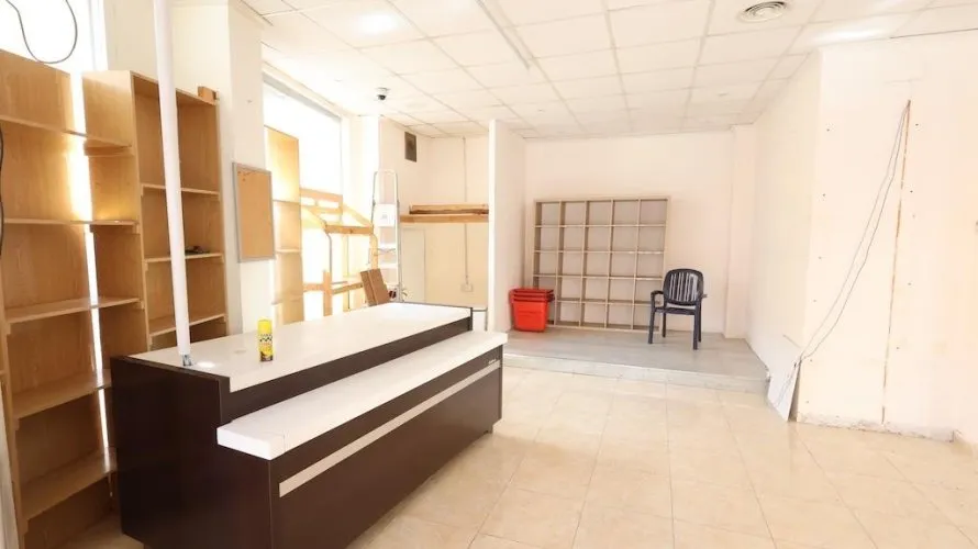 Commercial property de 452m² à Torrevieja, Spain No. 155