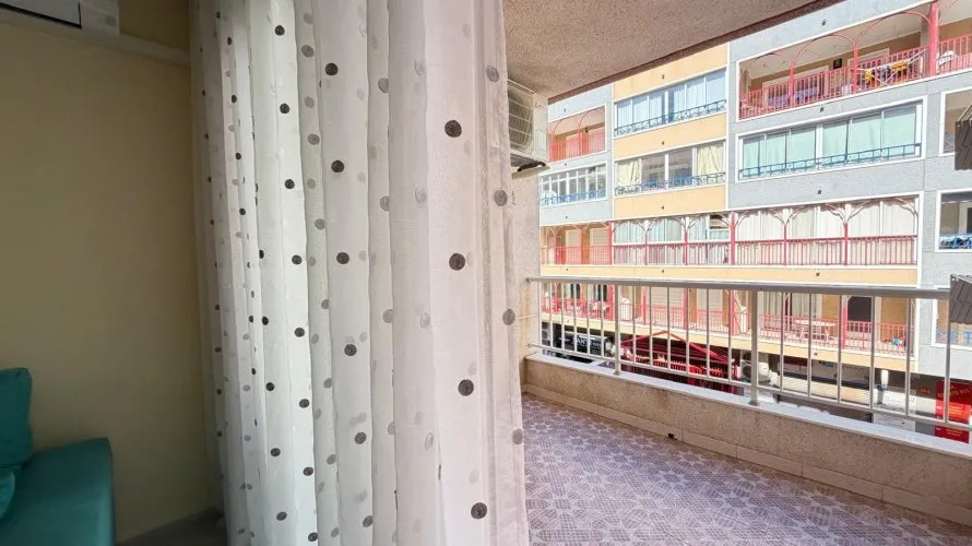 Apartment de 3 chambres à Torrevieja, Espagne No. 187 № 28