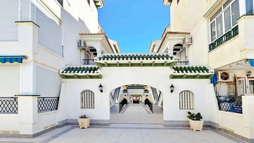 Apartment de 1 chambre à Torrevieja, Spain No. 199 № 14
