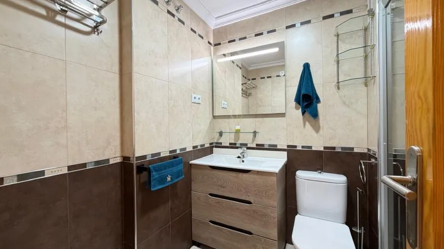 Apartment de 3 chambres à Torrevieja, Espagne No. 187 № 2