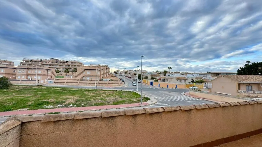 Apartment de 3 chambres à Torrevieja, Spain No. 207 № 25