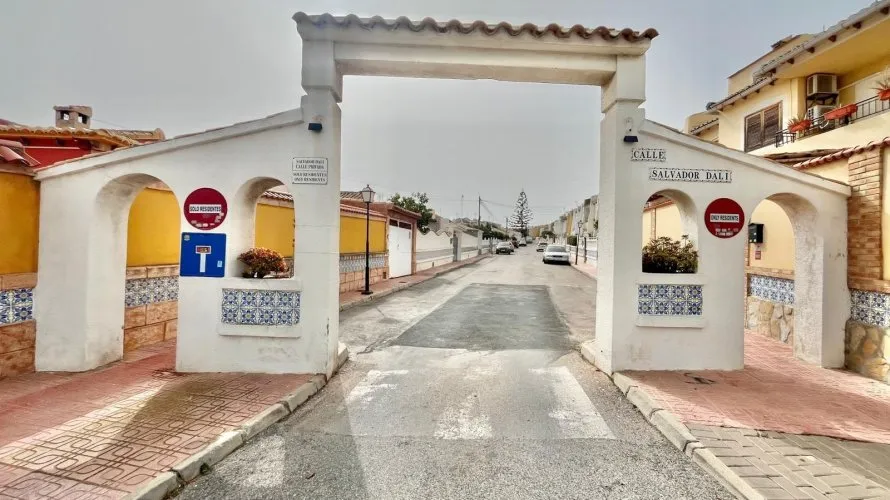 Apartment de 2 chambres à Torrevieja, Espagne No. 216 № 25