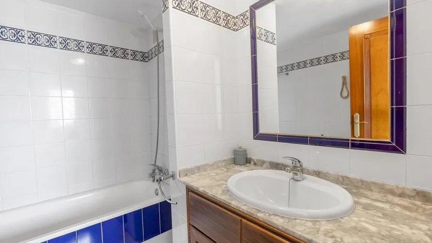 Apartment de 1 chambre à Torrevieja, Spain No. 108 № 15