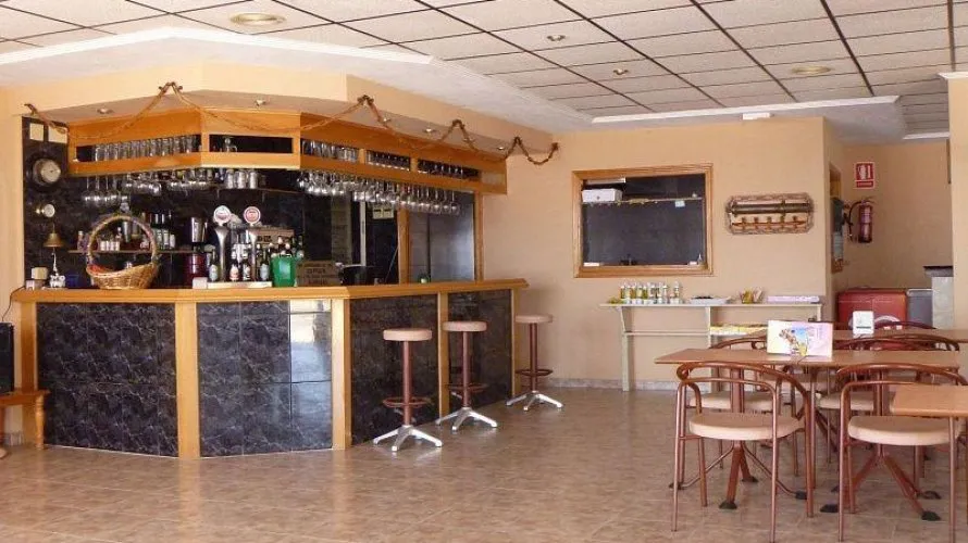 Commercial property de 400m² à Torrevieja, Spain No. 131 № 4
