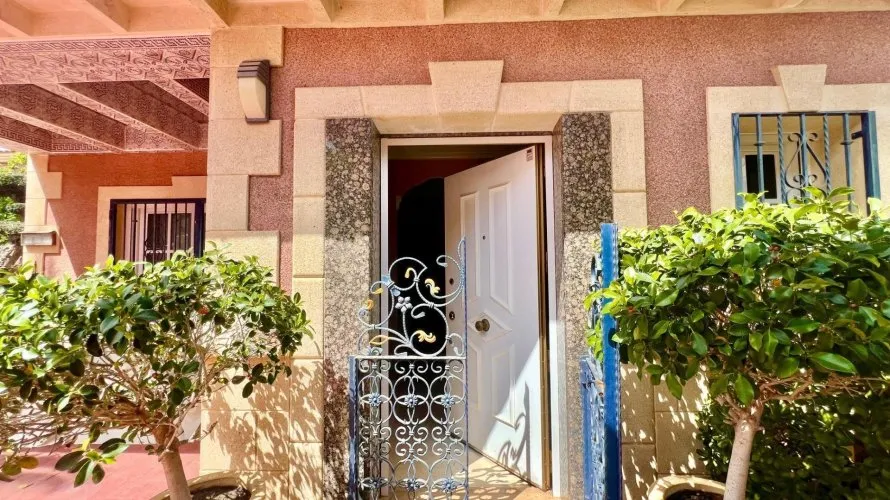 Villa de 3 chambres à Torrevieja, Spain No. 64 № 24