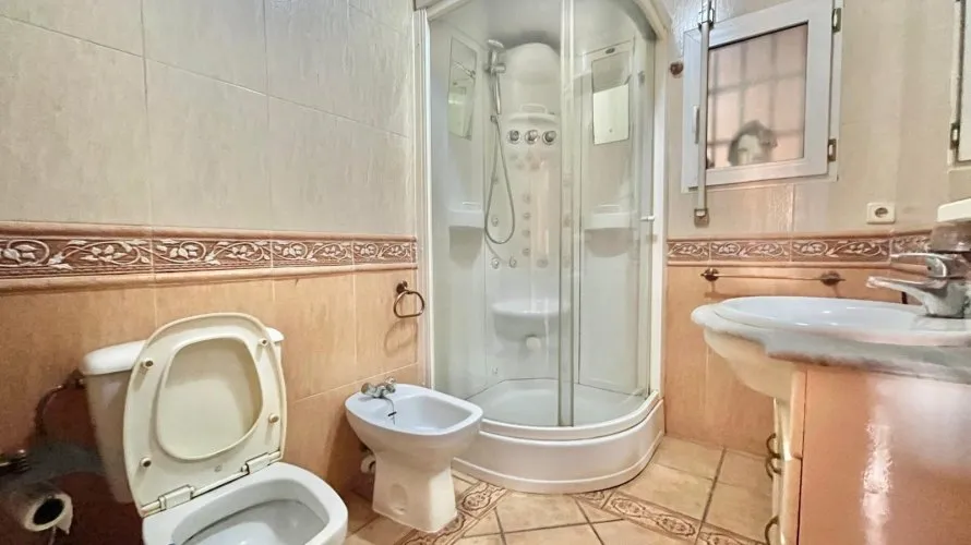 Apartment de 2 chambres à Torrevieja, Espagne No. 216 № 21