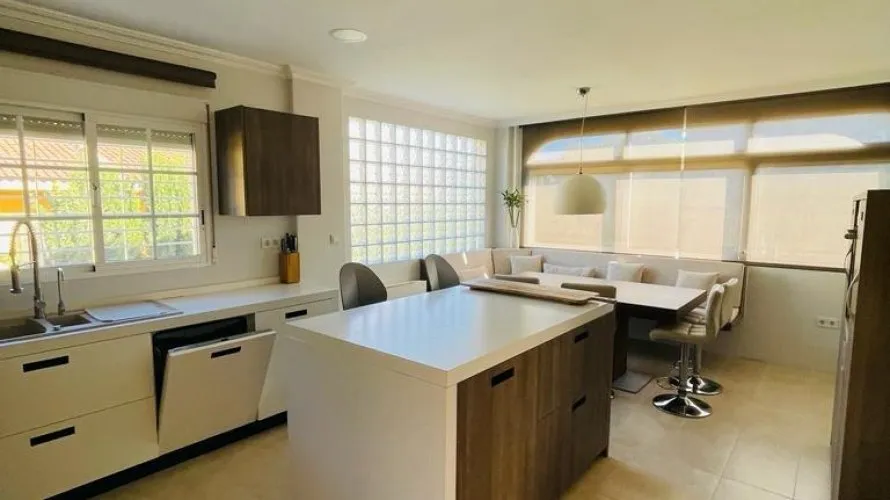 Villa de 4 chambres à Torrevieja, Spain No. 58 № 11