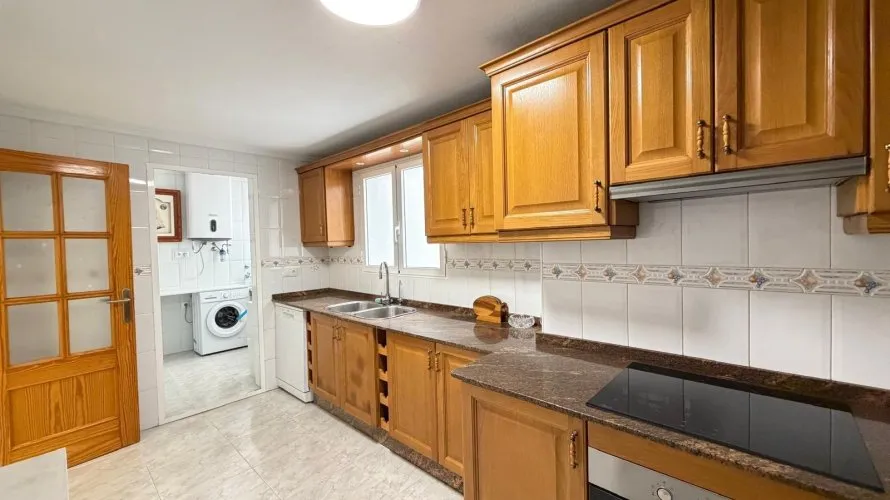 Apartment de 3 chambres à Torrevieja, Espagne No. 187 № 17