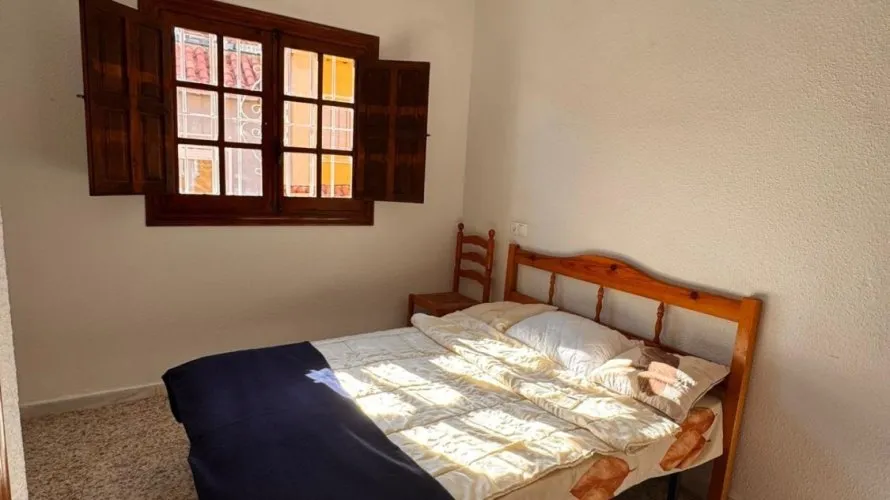 Bungalow de 2 chambres à Torrevieja, Espagne No. 107 № 5