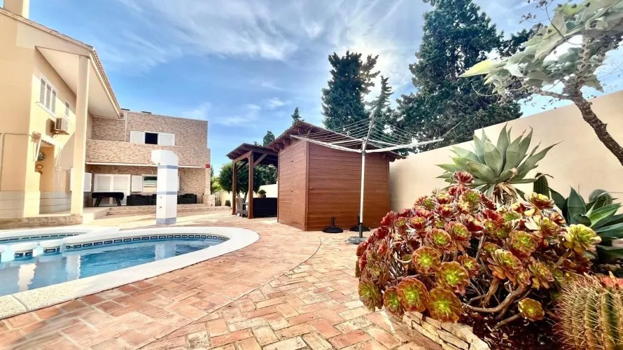 Villa de 4 chambres à Torrevieja, Spain No. 101 № 10