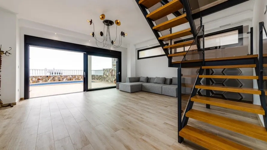 Villa de 210m² à Torrevieja, Espagne No. 147 № 28