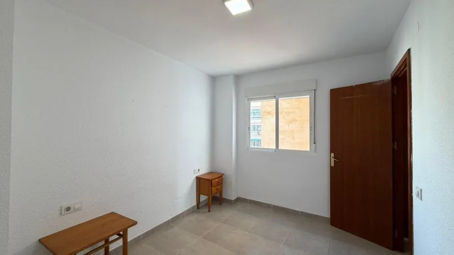 Apartment de 4 chambres à Torrevieja, Espagne No. 198 № 20