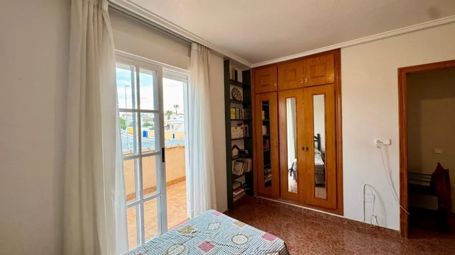 Apartment de 3 chambres à Torrevieja, Spain No. 207 № 14