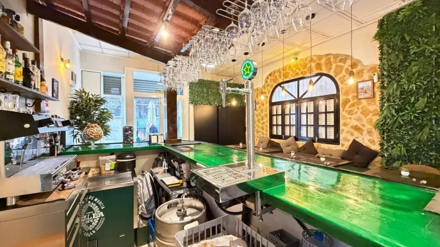 Commercial property de 57m² à Torrevieja, Espagne No. 209 № 10