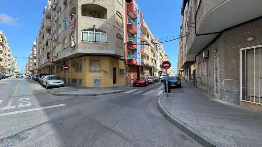 Commercial property de 118m² à Torrevieja, Spain No. 62 № 18