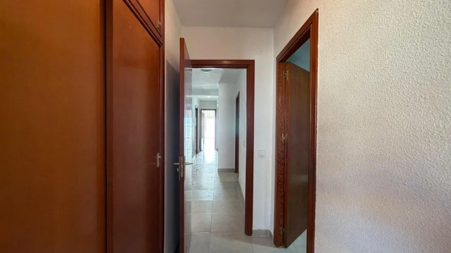 Apartment de 4 chambres à Torrevieja, Espagne No. 198 № 11
