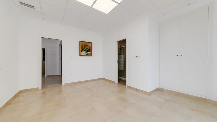 Villa de 210m² à Torrevieja, Espagne No. 147 № 21