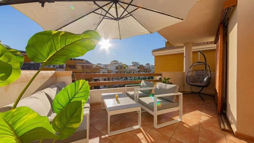 Apartment de 2 chambres à Torrevieja, Espagne No. 129 № 17